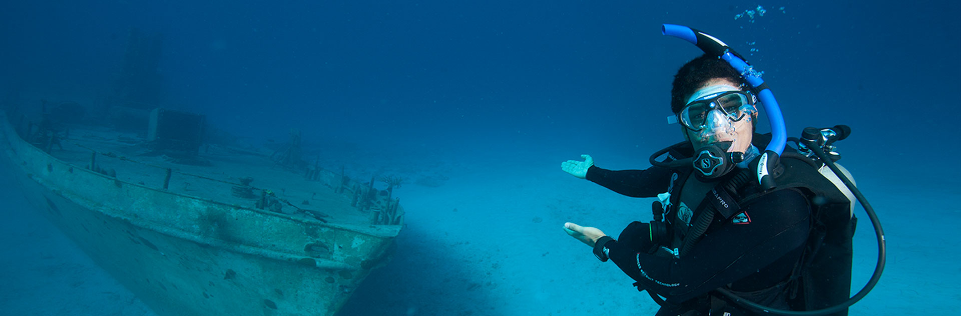 Become a dive instructor with Dive Ski World